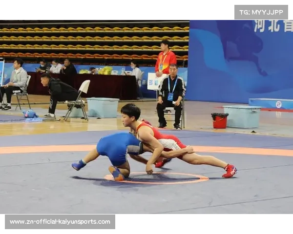 新疆国际式摔跤选星计划训练营在库尔勒开营 近200名青少年参训展示摔跤风采